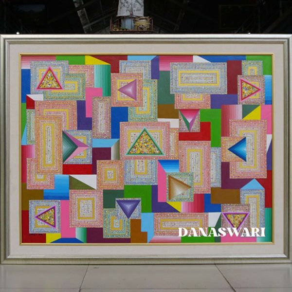 Triangle in Colorish Square-DSW2-2037